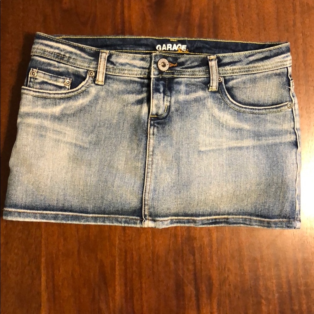 ✨2/$25 Garage jean skort